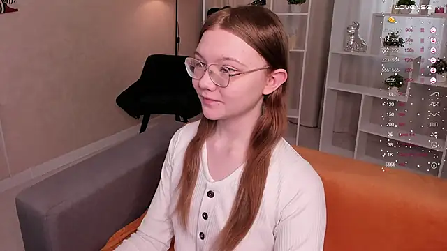 Snapshot of luv_tessa chatting on March 1, 2026, 1:49 am luv tessa online show from March 1, 2026, 1:49 am