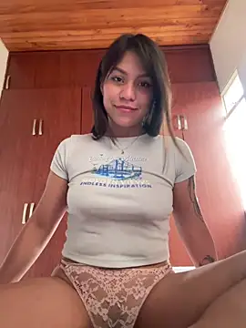 -Selene- online show from April 16, 2026, 9:39 pm