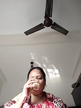 Snapshot of Arohi35 chatting on February 9, 2026, 2:53 am Arohi35 online show from February 9, 2026, 2:53 am