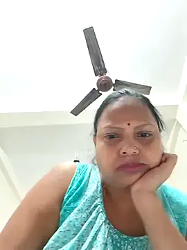 Snapshot of Arohi35 chatting on September 9, 2025, 3:32 pm Arohi35 online show from September 9, 2025, 3:32 pm