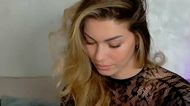 Snapshot of SweetDarling7 chatting on October 4, 2025, 8:49 am SweetDarling7 online show from October 4, 2025, 8:49 am