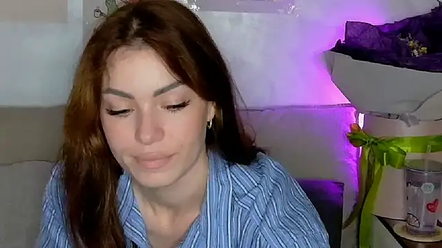 SweetDarling7 online show from April 21, 2026, 5:52 pm