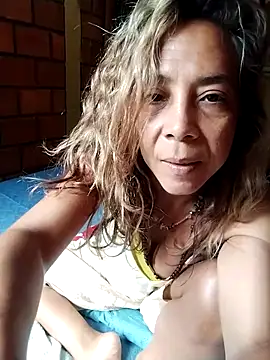 Lady Lolla11 online show from November 26, 2025, 4:07 pm