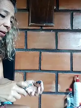 Lady Lolla11 online show from October 12, 2025, 3:46 pm