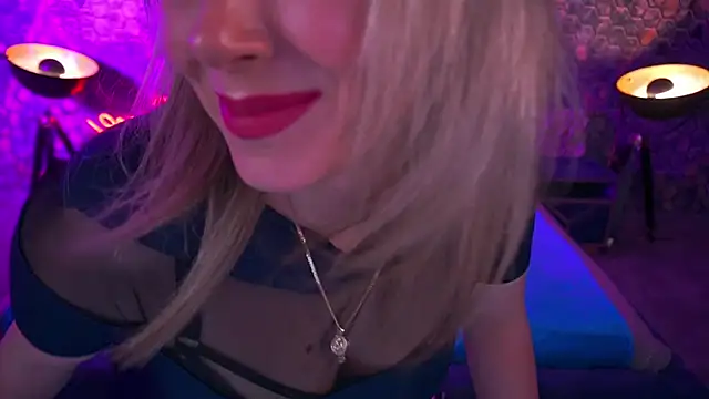 CandyLadyyy online show from March 13, 2026, 10:04 pm