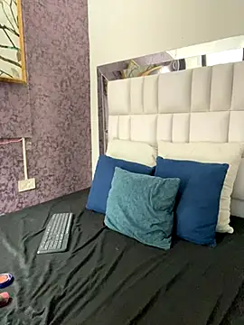 LunaCandy  online show from September 27, 2025, 2:23 pm