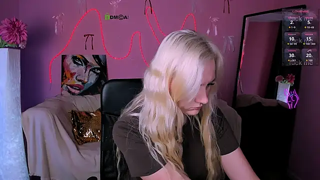 madam uliis online show from April 13, 2026, 10:19 am