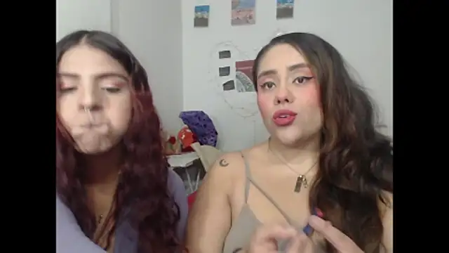 nicky andcamil online show from November 21, 2025, 10:53 pm