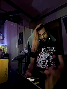 Snapshot of twink69Finger chatting on September 23, 2025, 3:41 pm twink69Finger online show from September 23, 2025, 3:41 pm