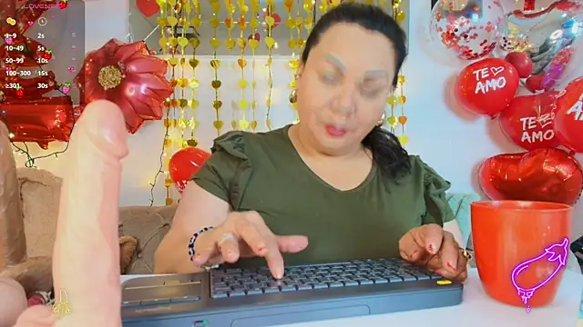 Snapshot of EllenaBoobs_ chatting on September 17, 2025, 6:59 am EllenaBoobs online show from September 17, 2025, 6:59 am