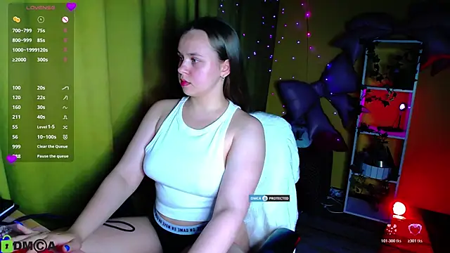 Lilysweet13 online show from June 20, 2026, 8:03 pm