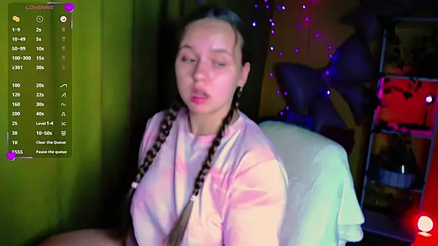 Lilysweet13 online show from June 27, 2026, 11:44 pm