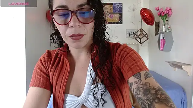 mia velvet1 online show from April 18, 2026, 3:58 pm