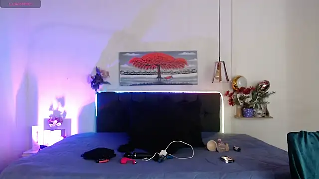 Rose Thompson1 online show from October 15, 2025, 1:30 pm