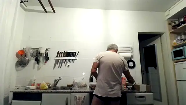 Berg Boy online show from October 17, 2025, 4:16 am