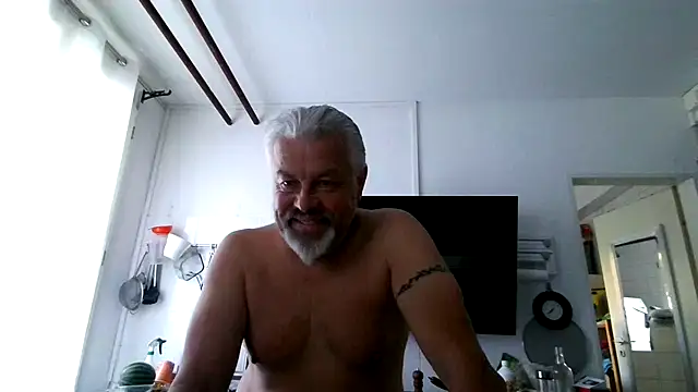 Berg Boy online show from July 25, 2026, 5:37 am