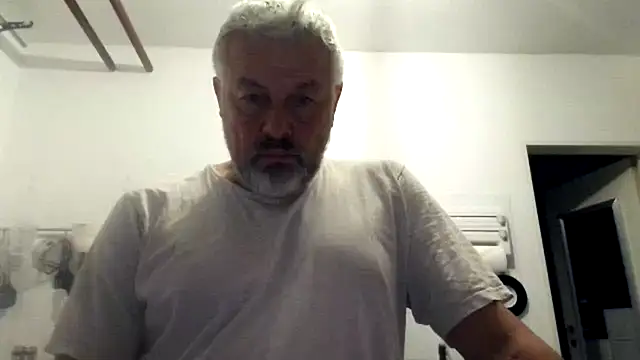 Berg Boy online show from October 22, 2025, 10:41 pm