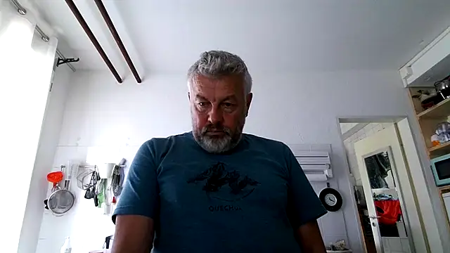 Berg Boy online show from October 10, 2025, 9:21 am