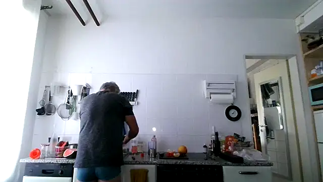 Berg Boy online show from September 21, 2025, 6:07 am