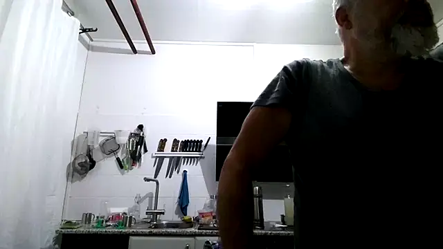 Berg Boy online show from April 1, 2026, 9:01 pm