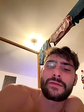 Hugo34bg online show from November 18, 2025, 5:49 pm