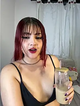 Ivelleee  online show from March 13, 2026, 10:26 pm