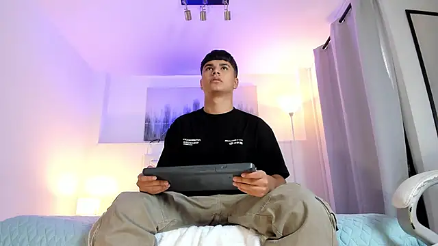 MathewAdams online show from March 15, 2025, 6:32 pm