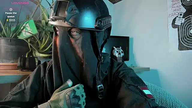 Snapshot of cos_operator chatting on September 27, 2025, 6:03 pm cos operator online show from September 27, 2025, 6:03 pm