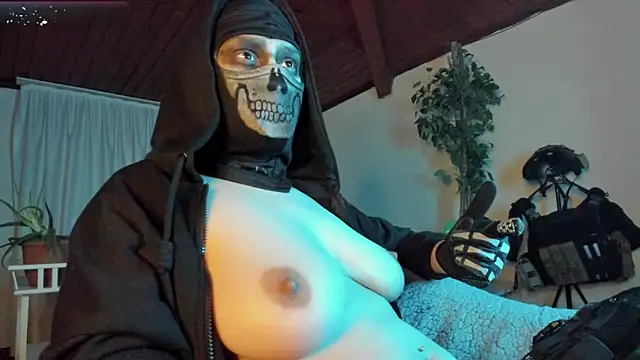 Snapshot of cos_operator chatting on February 8, 2026, 6:38 pm cos operator online show from February 8, 2026, 6:38 pm