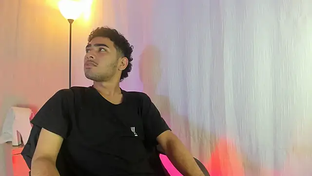 LucasCarterr  online show from March 21, 2025, 9:01 pm