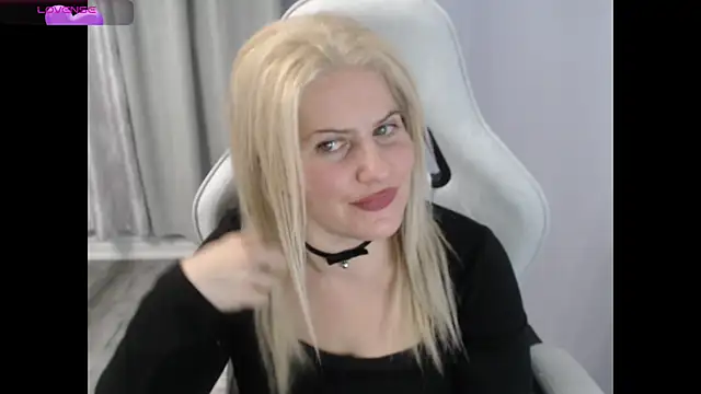 BellaStar84 online show from October 30, 2025, 1:04 am