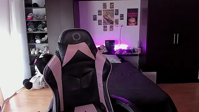 xIce Boy online show from February 19, 2026, 1:08 pm