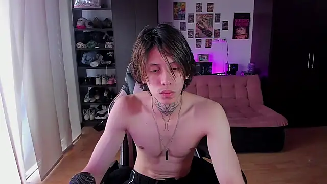 Snapshot of xIce_Boy chatting on April 18, 2026, 9:04 pm xIce Boy online show from April 18, 2026, 9:04 pm