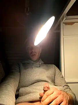 svenpfeifer online show from March 22, 2025, 8:40 am