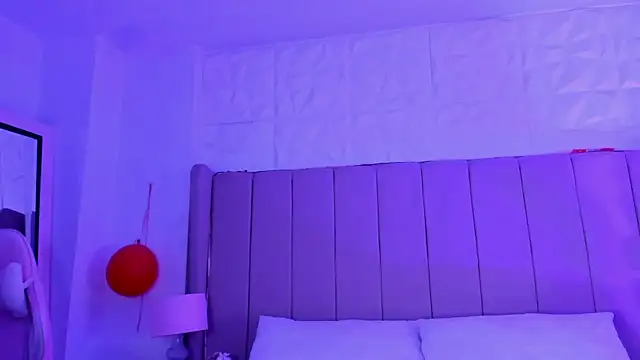 CarolineNasty online show from March 12, 2025, 12:47 pm