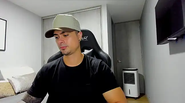 Snapshot of Dante_Storm chatting on March 11, 2025, 6:08 am Dante Storm online show from March 11, 2025, 6:08 am