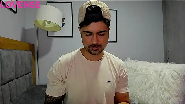 Snapshot of Dante_Storm chatting on September 16, 2025, 3:40 am Dante Storm online show from September 16, 2025, 3:40 am