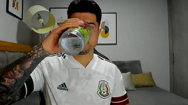 Snapshot of Dante_Storm chatting on November 25, 2025, 4:24 am Dante Storm online show from November 25, 2025, 4:24 am