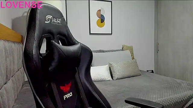 Snapshot of Dante_Storm chatting on October 7, 2025, 1:17 am Dante Storm online show from October 7, 2025, 1:17 am