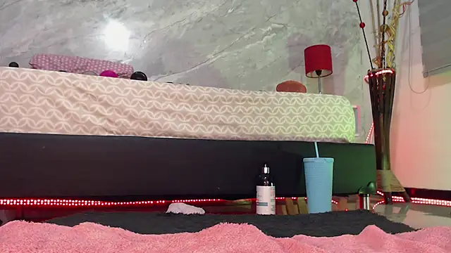 Snapshot of catmolly_ chatting on March 11, 2025, 10:42 pm catmolly online show from March 11, 2025, 10:42 pm