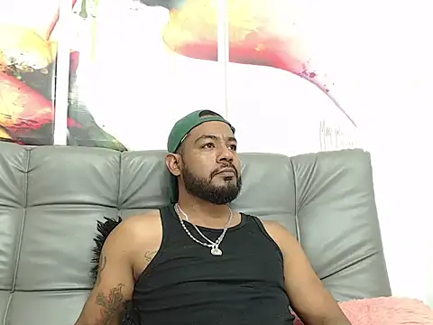 Snapshot of BladeFoxxx1 chatting on October 15, 2025, 5:50 am BladeFoxxx1 online show from October 15, 2025, 5:50 am