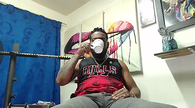 Snapshot of BladeFoxxx1 chatting on March 17, 2025, 1:24 am BladeFoxxx1 online show from March 17, 2025, 1:24 am