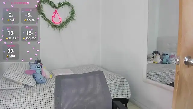 Brithanycullen online show from April 13, 2026, 2:32 pm