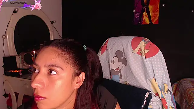 yes0225 online show from October 22, 2025, 3:11 pm