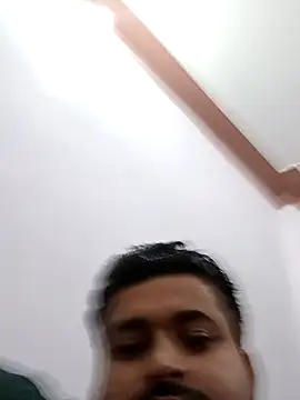 sumitsharma72 online show from March 22, 2026, 11:34 am