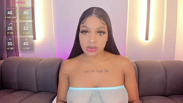 Snapshot of karol_white_ chatting on May 3, 2026, 3:55 am karol white online show from May 3, 2026, 3:55 am