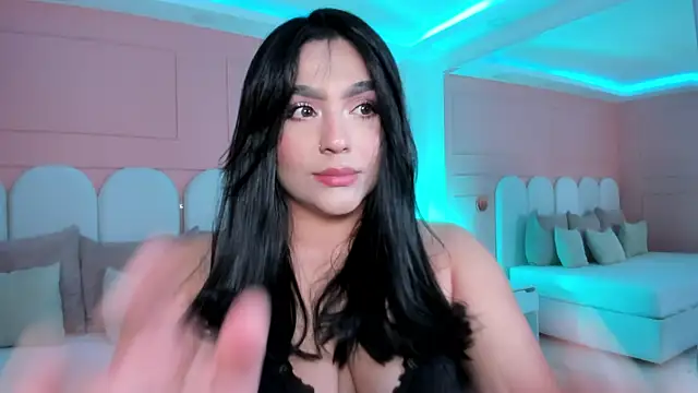 eva sainnt online show from April 3, 2026, 4:08 am