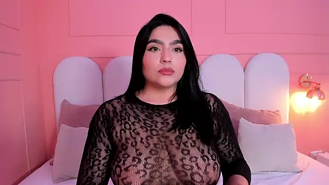 eva sainnt online show from November 3, 2025, 2:17 am