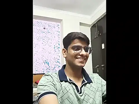 Snapshot of sutfvkii chatting on April 7, 2026, 5:15 pm sutfvkii online show from April 7, 2026, 5:15 pm
