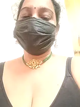 roopatelugu36 online show from March 21, 2025, 7:02 pm